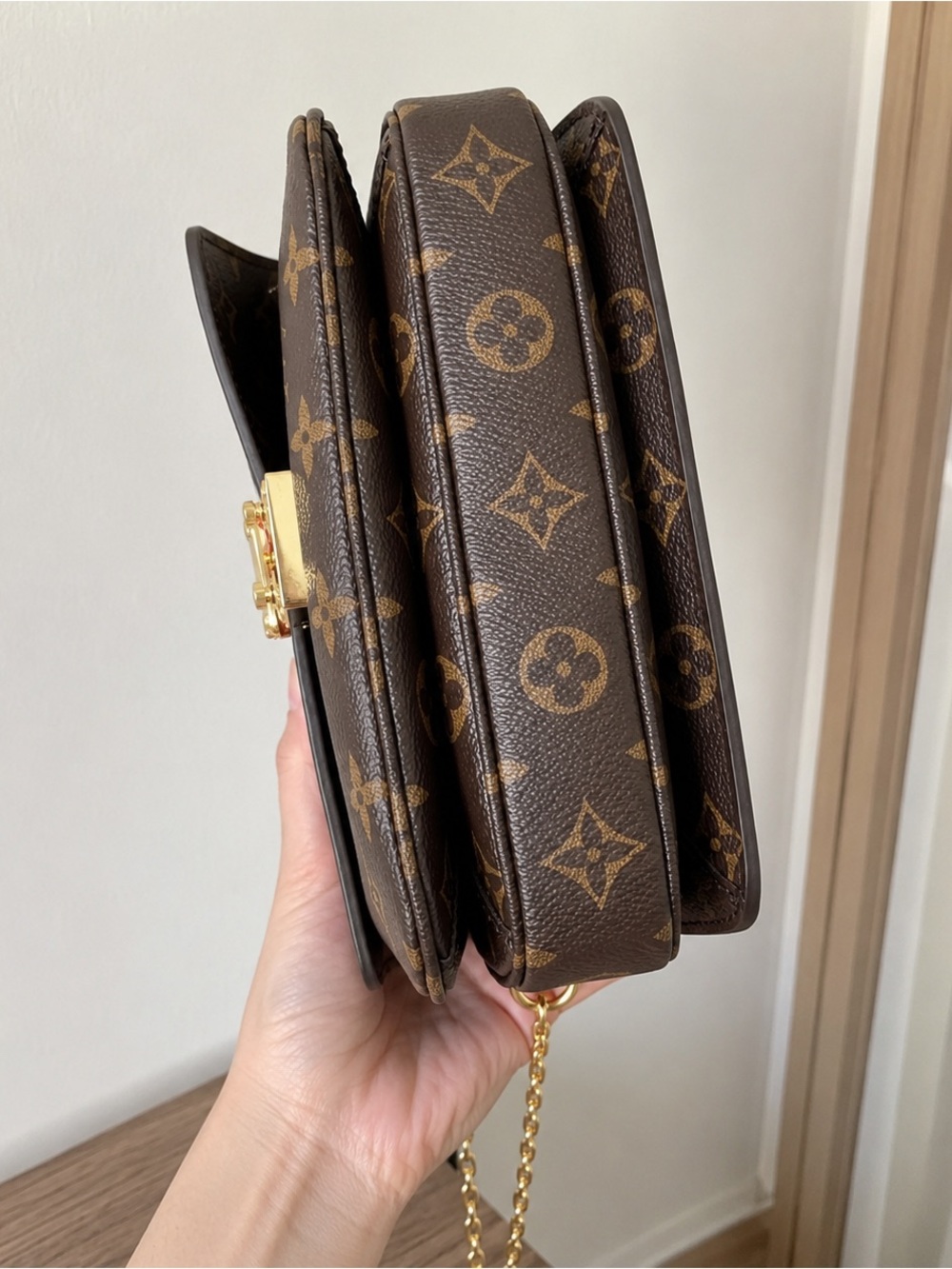 Louis Vuitton Monogram Pochette Crossbody with Gold Hardware and Orange Trim - Picture 4 of 4
